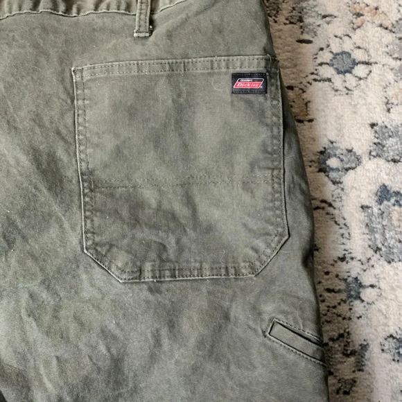 Dickies olive green work pants - Picture 2 of 9